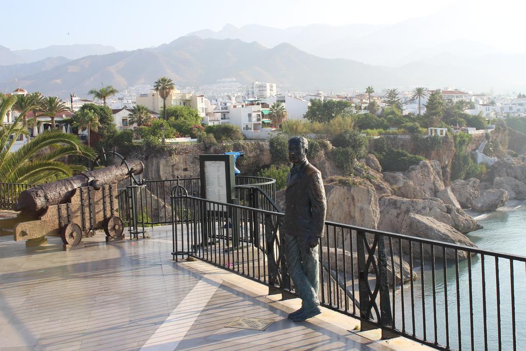 Ferienwohnung Townhouse In Punta Lara Nerja Exterior foto